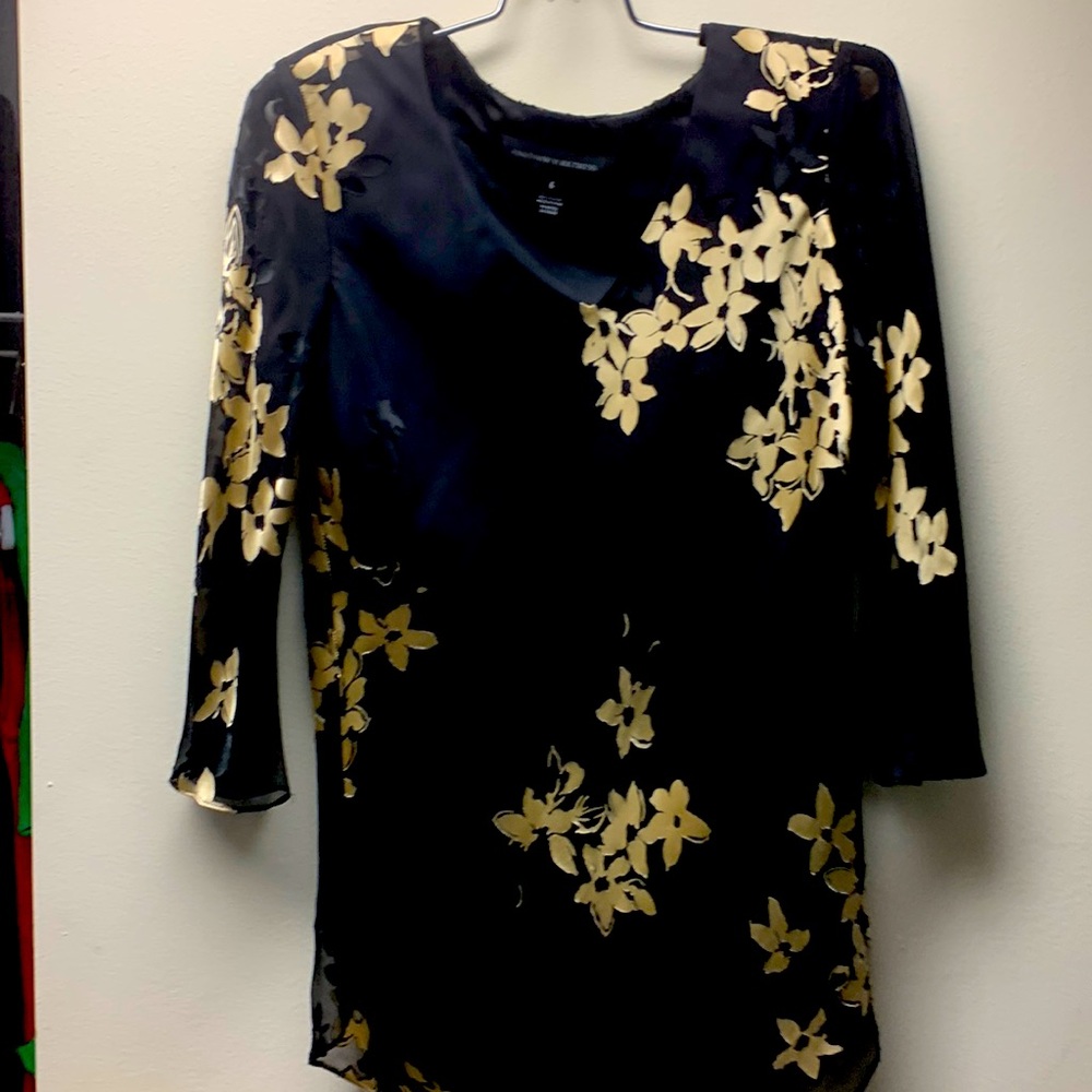 2 piece formal ware . Black and Gold